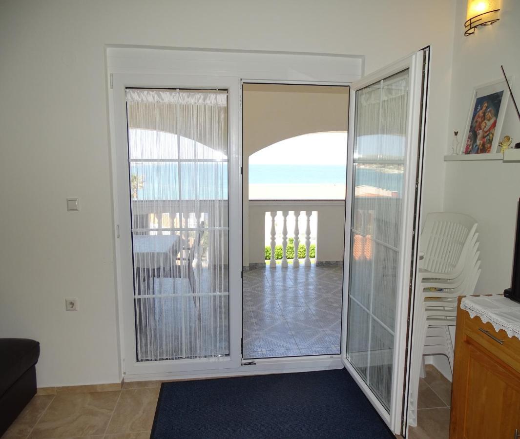 Apartmani David Vir Bagian luar foto