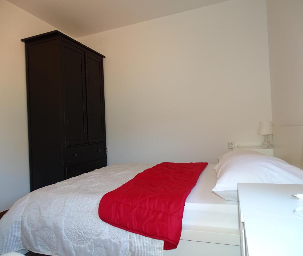 Apartmani David Vir Bagian luar foto