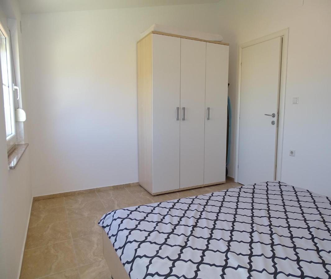 Apartmani David Vir Bagian luar foto