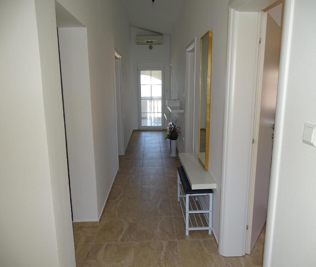 Apartmani David Vir Bagian luar foto