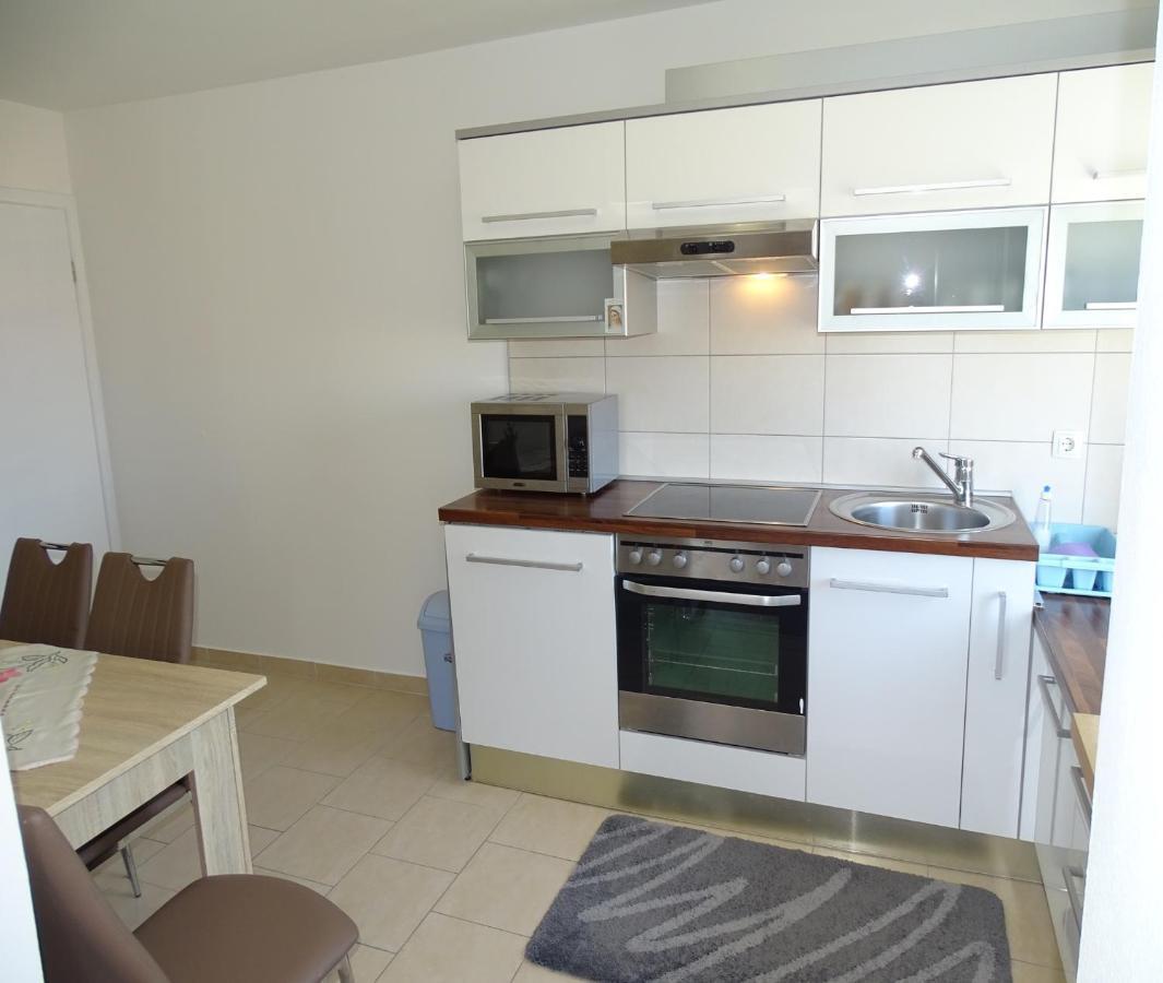 Apartmani David Vir Bagian luar foto