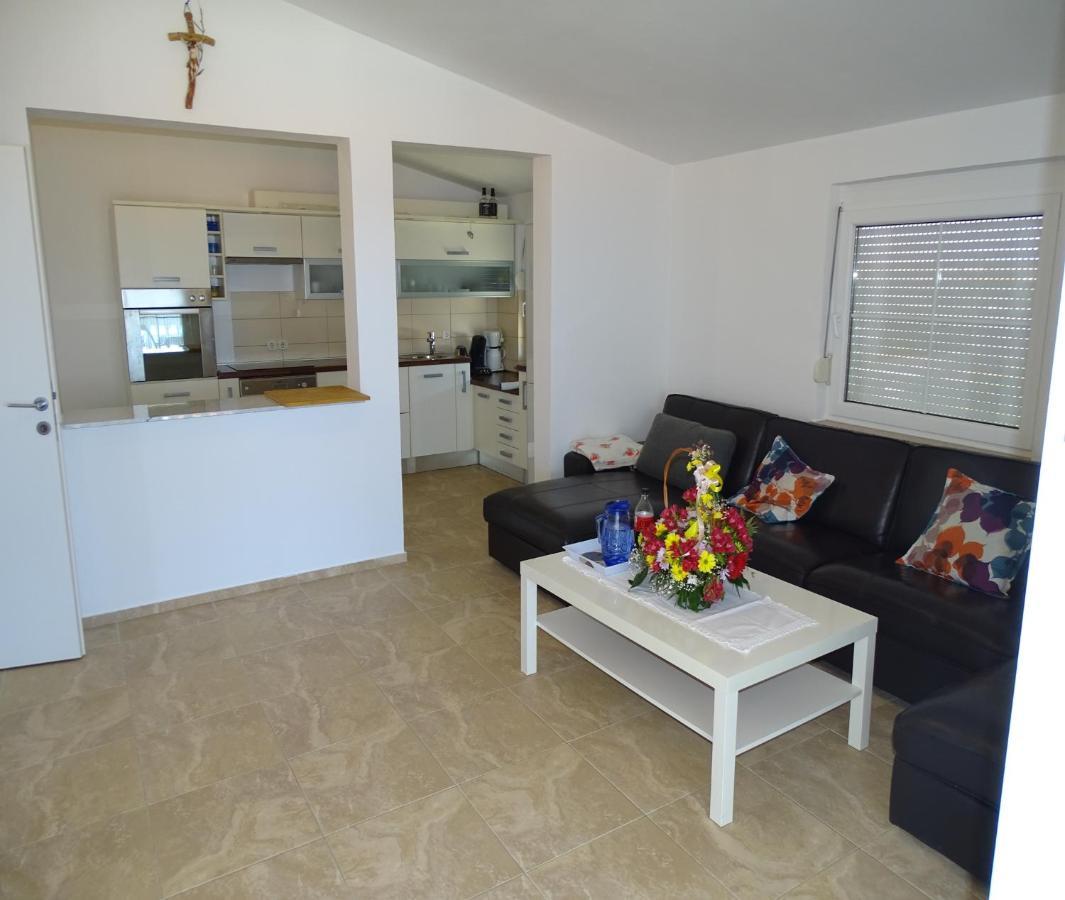 Apartmani David Vir Bagian luar foto