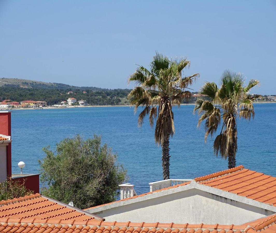 Apartmani David Vir Bagian luar foto