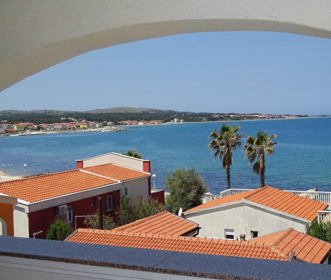 Apartmani David Vir Bagian luar foto