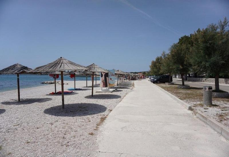 Apartmani David Vir Bagian luar foto
